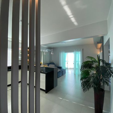 Apartamento 301 بيراتوبا المظهر الخارجي الصورة